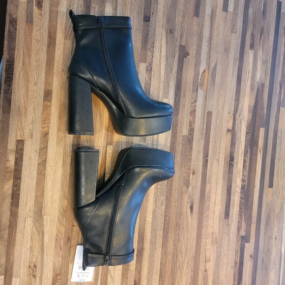 Scoop Slingback Kitten Heel Black Platform Boots - Picture 3 of 15